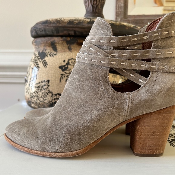 FRYE Naomi Pickstitch Shootie Ankle Boot 8.5 M - Picture 2 of 15